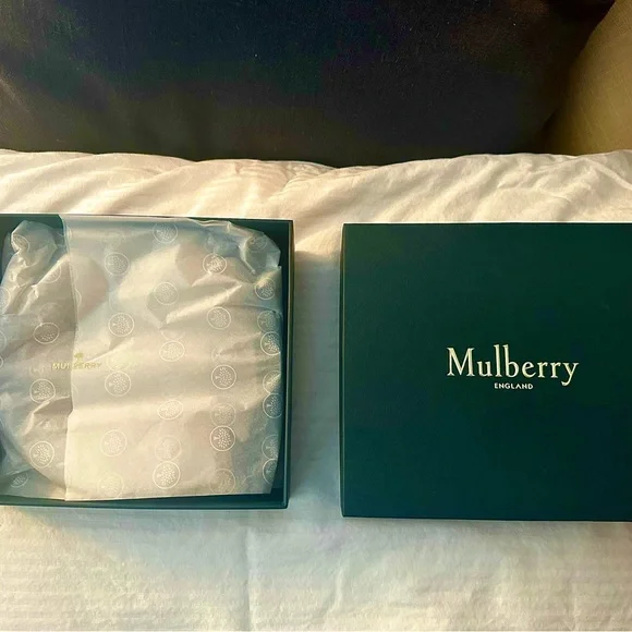 - Mulberry Men’s Formal Belt